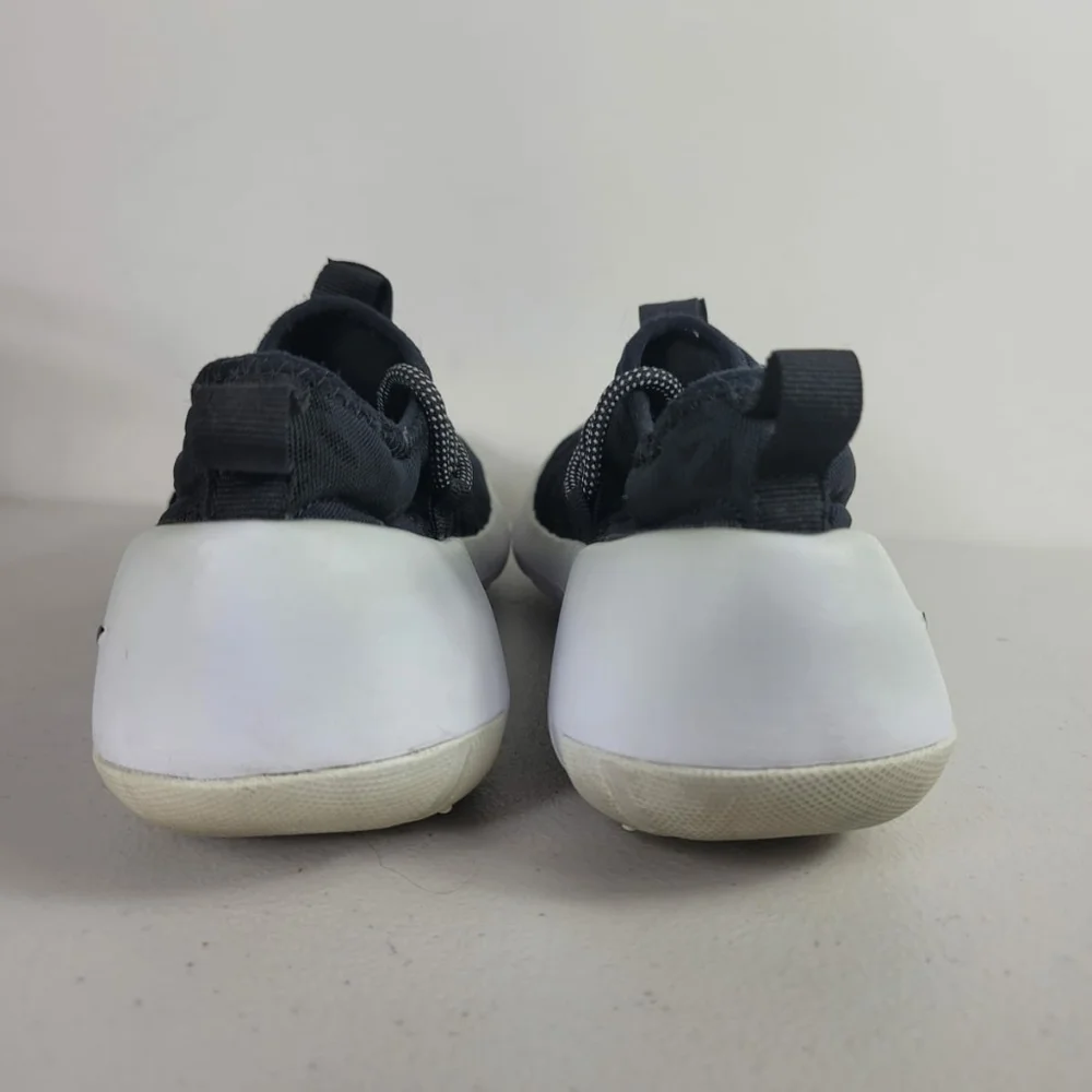 Nike Payaa W Woman's Training Sneakers Black White US 7